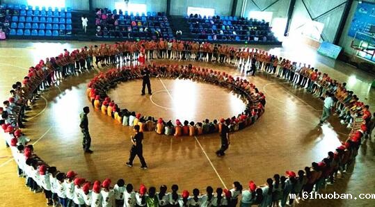 成龙成章小学.jpg 成龙成章小学.jpg