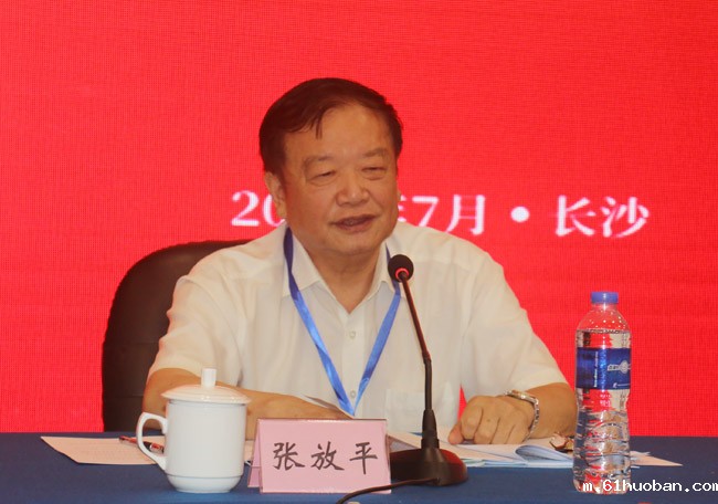 张厅长.jpg 张厅长.jpg